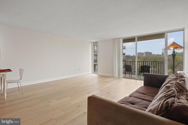 APT-722 - 4600 S Four Mile Run Dr, Condo with 1 bedrooms, 1 bathrooms and null parking in ARLINGTON VA | Image 10