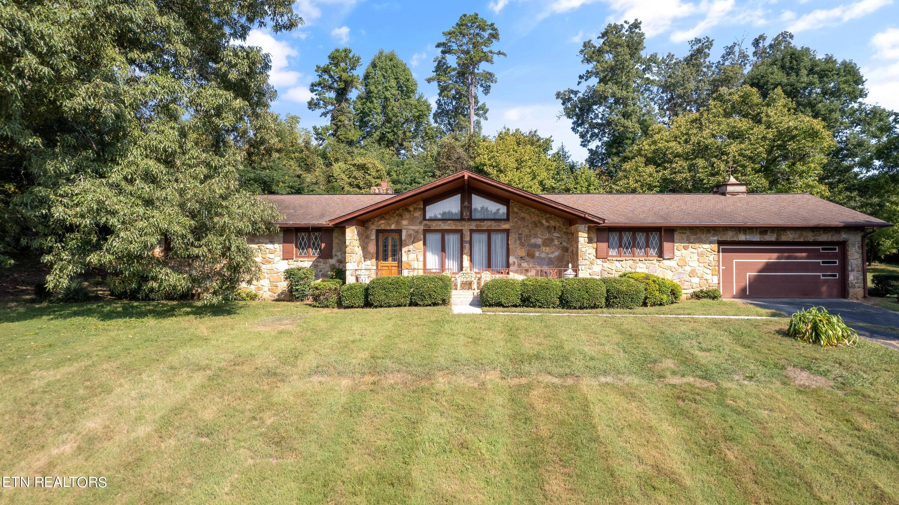 Asheville Hwy, Knoxville, TN 37924