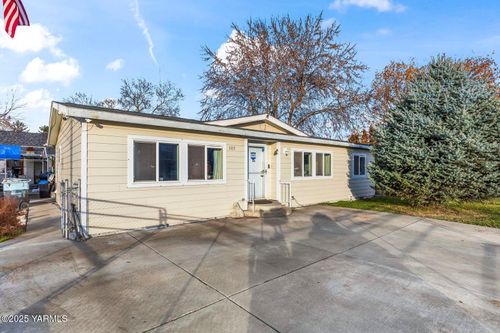 1317 Folsom Ave, Yakima, WA, 98902-2518 | Card Image