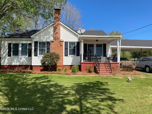 512 E Franklin St, Carthage, MS, 39051-3829 | Card Image