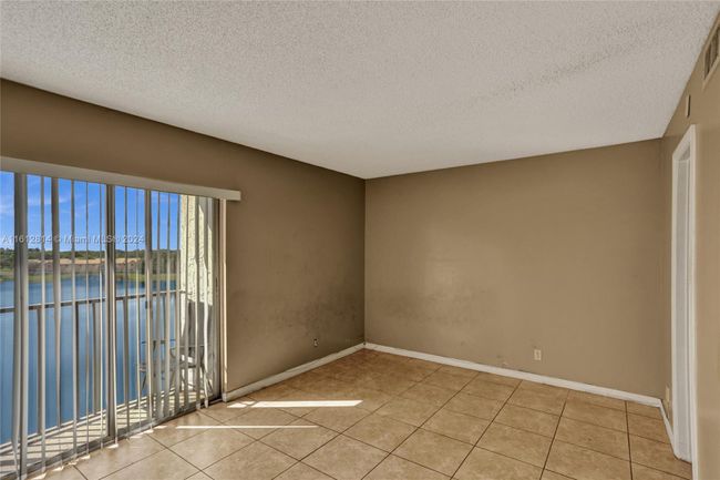 APT-506 - 8720 N Sherman Cir, Condo with 2 bedrooms, 2 bathrooms and null parking in Miramar FL | Image 27