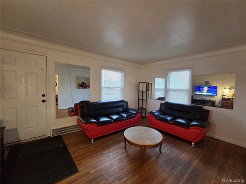 20409 Yonka St, Detroit, MI, 48234-1833 | Card Image