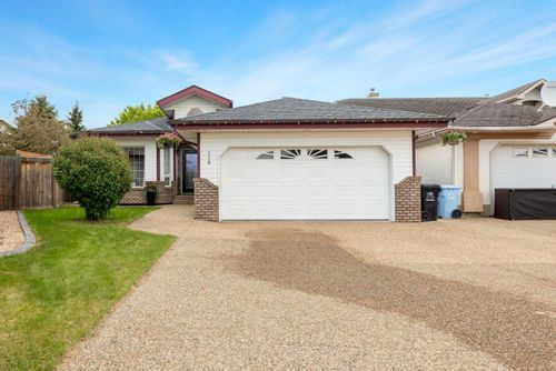 116 Castle Ridge Lane, Fort Mcmurray, AB, T9K5A7 | Card Image