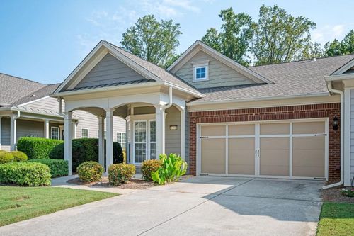 6208 Longleaf Dr, Hoschton, GA, 30548-8237 | Card Image