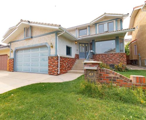 43 Signal Hill Mews Sw, Calgary, AB, T3H2V1 | Card Image