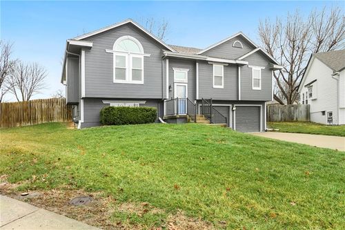 1128 N Mohican Ct, Independence, MO, 64056-2726 | Card Image