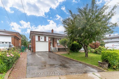 83 Green Bush Road, Toronto C07, ON, M2M1P2 | Card Image
