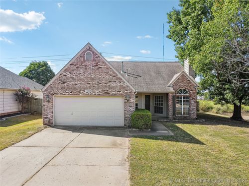 10602 E 115th Place, Bixby, OK, 74008 | Card Image