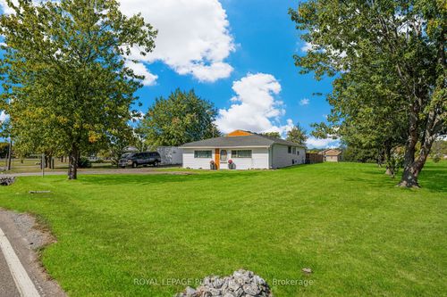4546 Sherkston Rd, Sherkston, ON, L0S1R0 | Card Image