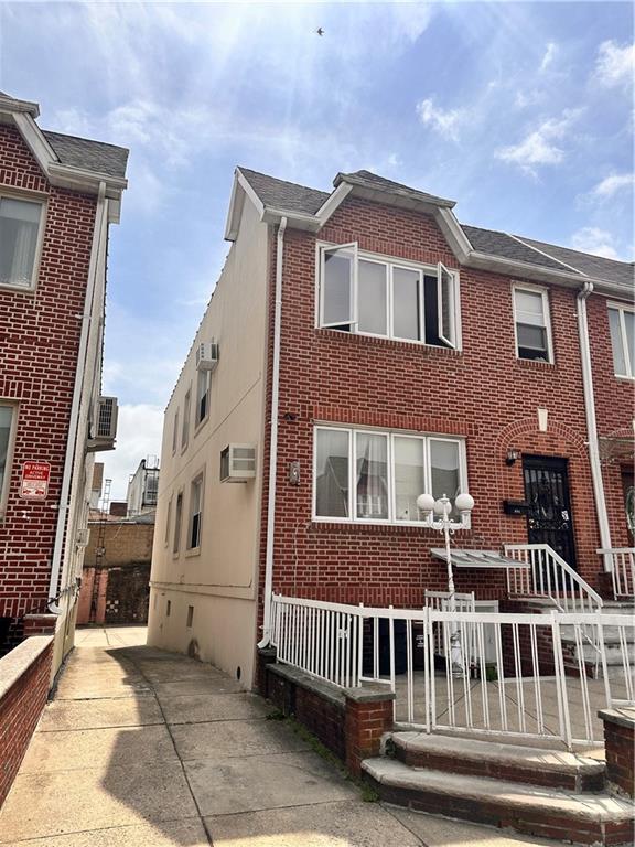 15th Ave, Brooklyn, NY 11228