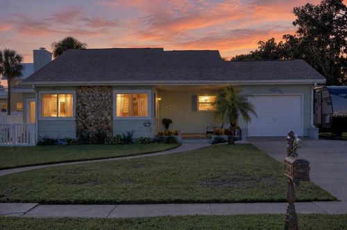 115 Sanrobar Dr, Holly Hill, FL, 32117-2811 | Card Image