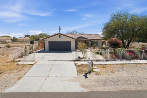 1341 Nile Dr, Thermal, CA, 92274-6462 | Card Image