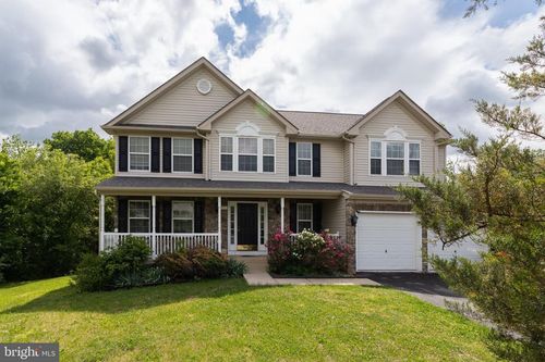 102 Blackpowder Ct, WINCHESTER, VA, 22603-8633 | Card Image