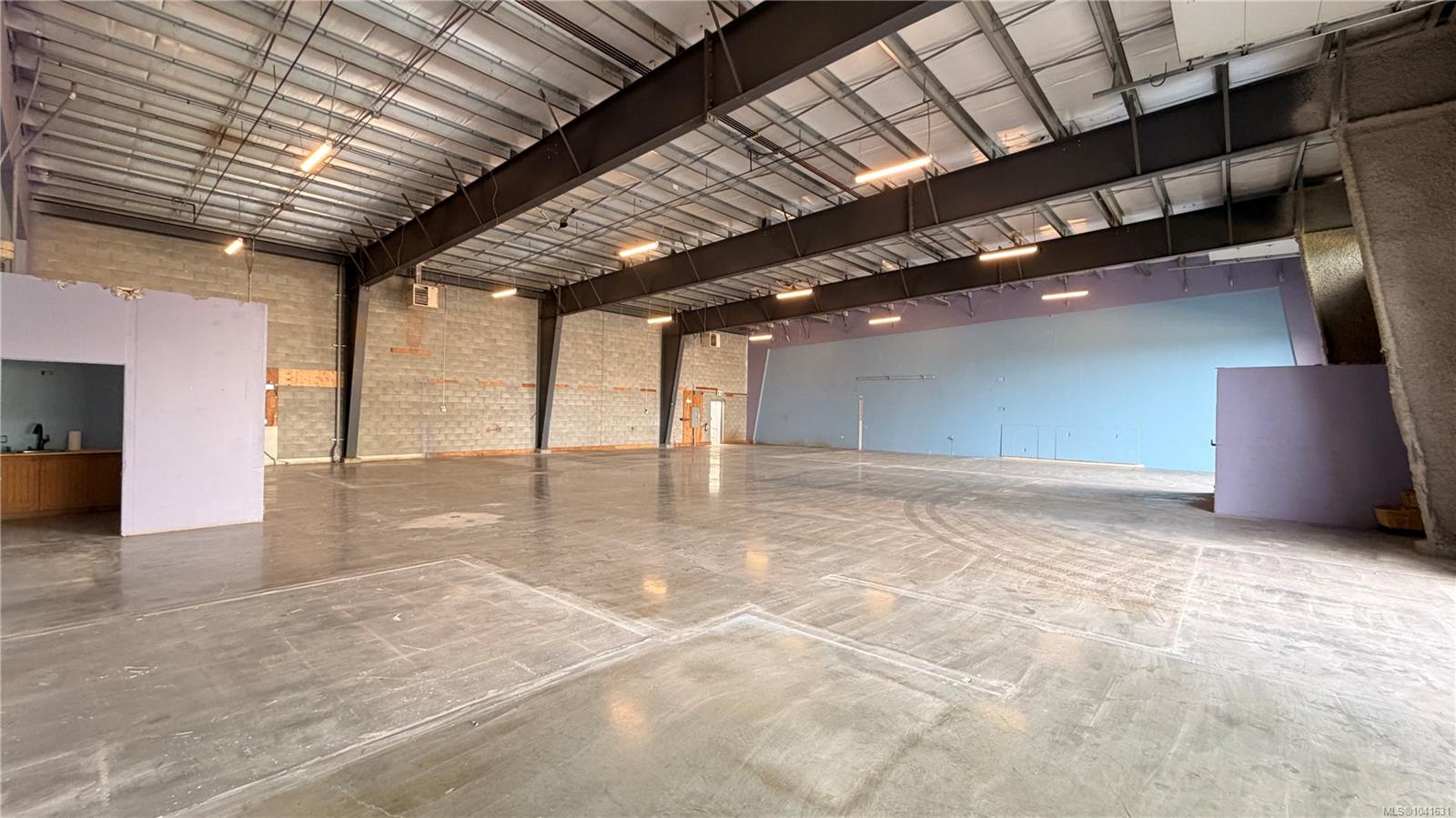 Commercial Lease in Parksville 4