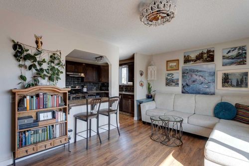 301-2203 14 St Sw, Calgary, AB, T2T3T2 | Card Image