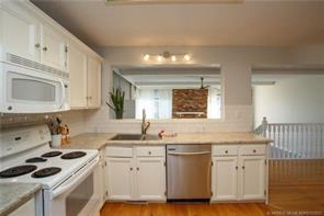 25 Hays Crt Nw, House detached with 5 bedrooms, 2 bathrooms and null parking in Medicine Hat AB | Image 10
