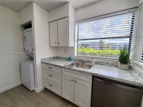 apt-f-1017 Washington Cir, Homestead, FL, 33034-3685 | Card Image