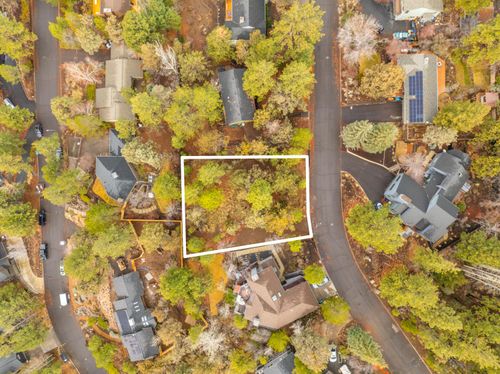 1979 Nw Vicksburg Ave, Bend, OR, 97703-1441 | Card Image