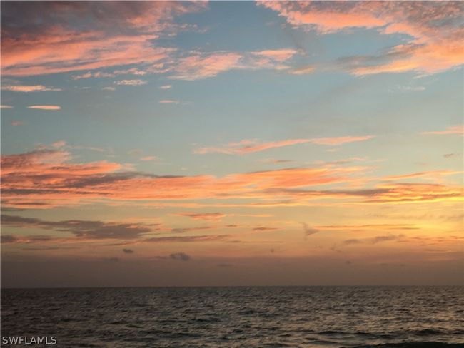 WELCOME TO PARADISE & BEAUTIFUL SUNSETS! | Image 45