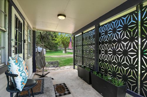 607 Driftwood Ln, Cottonwood Shores, TX, 78657-9434 | Card Image