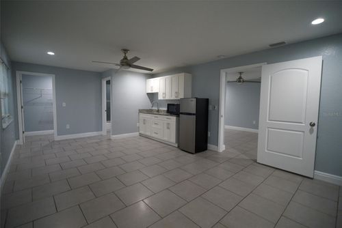 907 W Humphrey St, TAMPA, FL, 33604-1257 | Card Image