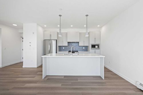 2215-520 Reynolds Ave Sw, Airdrie, AB, T4B5G2 | Card Image