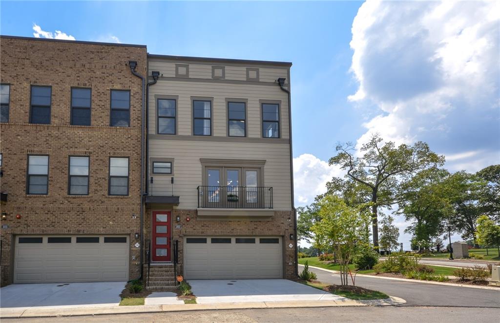 Rivard Cir, Atlanta, GA 30318