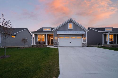 2550 Meadow Ridge Dr, Grand Rapids, MI, 49534-1699 | Card Image