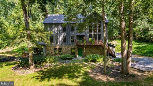 1132 Terrapin Neck Rd, Shepherdstown, WV, 25443-4151 | Card Image