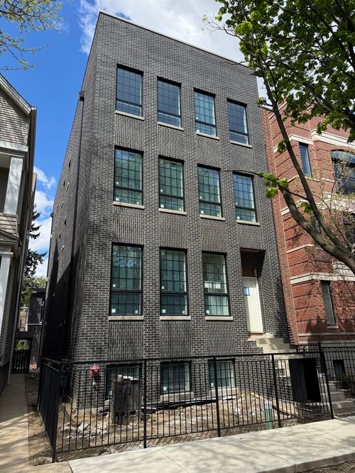 2-3820 N Damen Ave, Chicago, IL, 60618-3904 | Card Image