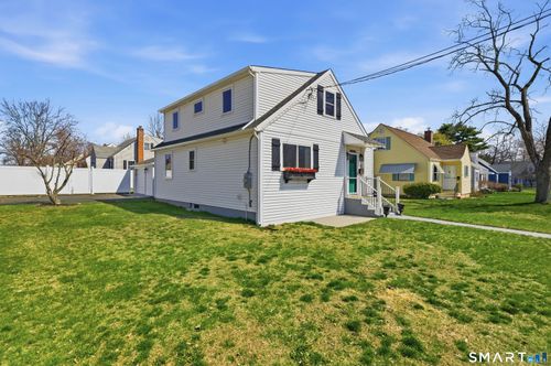 21 Deepwood Dr, Manchester, CT, 06040-3807 | Card Image