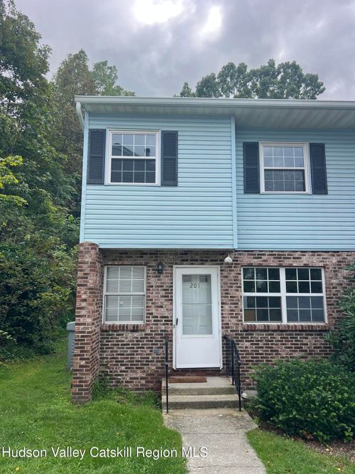 201 Briarwood Ct, New Paltz, NY, 12561-1539 | Card Image