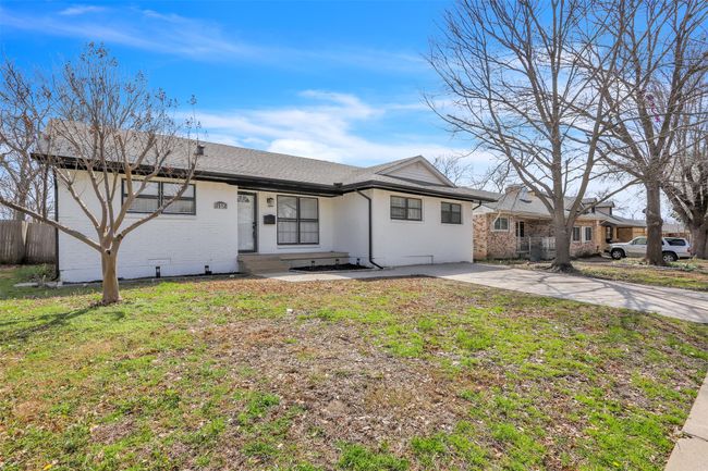 2512 Leta Way, House other with 3 bedrooms, 2 bathrooms and null parking in Mesquite TX | Image 33