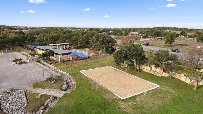 Community sport courts and pool | Image 28