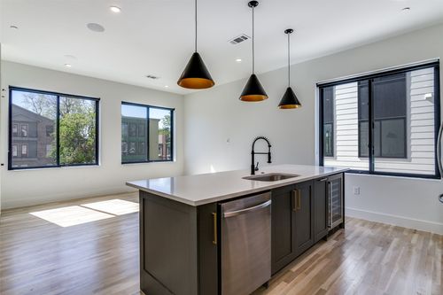 109-5609 Live Oak St, Dallas, TX, 75206-8015 | Card Image