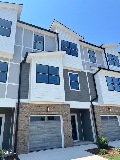 175 Shakespeare Dr, Morrisville, NC, 27560-3904 | Card Image