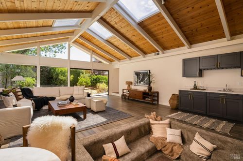 9 Sherwood Court, Kentfield, CA, 94904 | Card Image