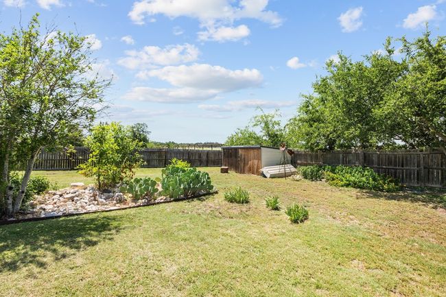 64 Quail Run, Home with 4 bedrooms, 2 bathrooms and 1 parking in Harper TX | Image 19
