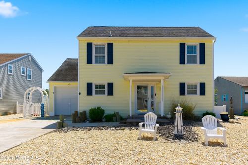 77 Wind Jammer Ct, Bayville, NJ, 08721-1412 | Card Image