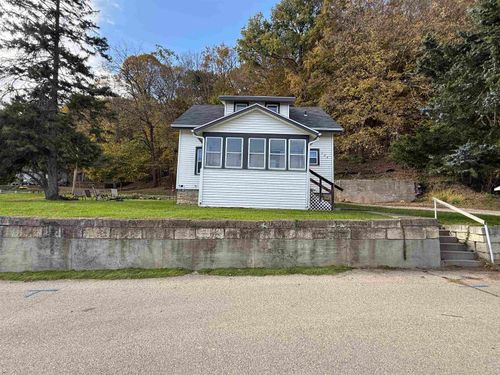 224 Prospect Street, McGregor, IA, 52157 | Card Image