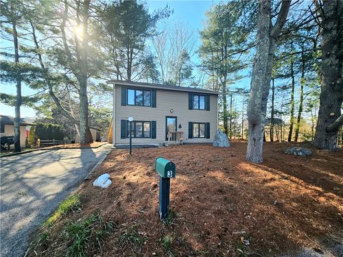 3 Lakeview Dr, Narragansett, RI, 02882-1205 | Card Image