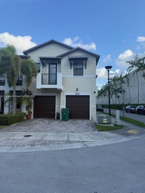 10476 Nw 61st St, Doral, FL, 33178-3767 | Card Image