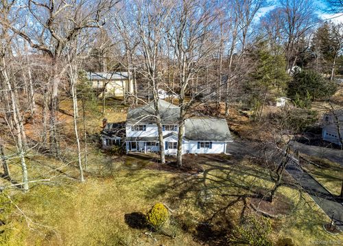 4 Dutch Ct, West Nyack, NY, 10994-1701 | Card Image