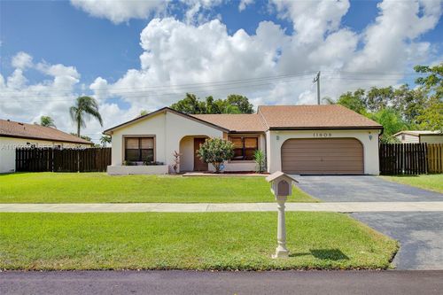 11909 Sw 48th Ct, Cooper City, FL, 33330-4440 | Card Image