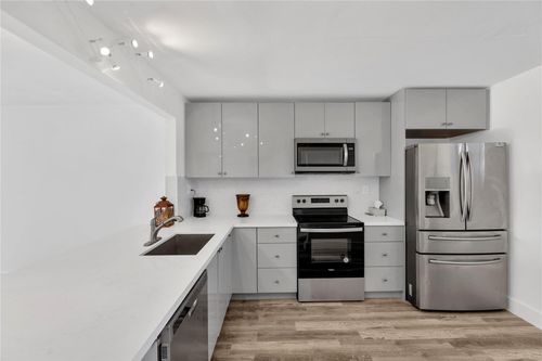 apt-702-3930 Inverrary Blvd, Lauderhill, FL, 33319-4340 | Card Image