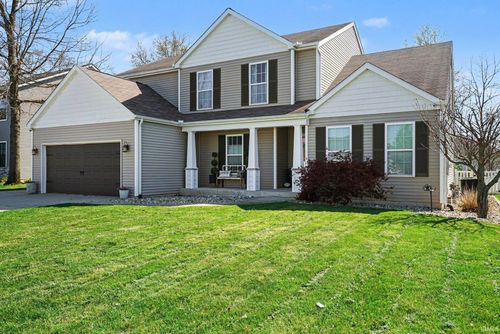 54732 Sacramento Meadows Dr, Osceola, IN, 46561-8768 | Card Image