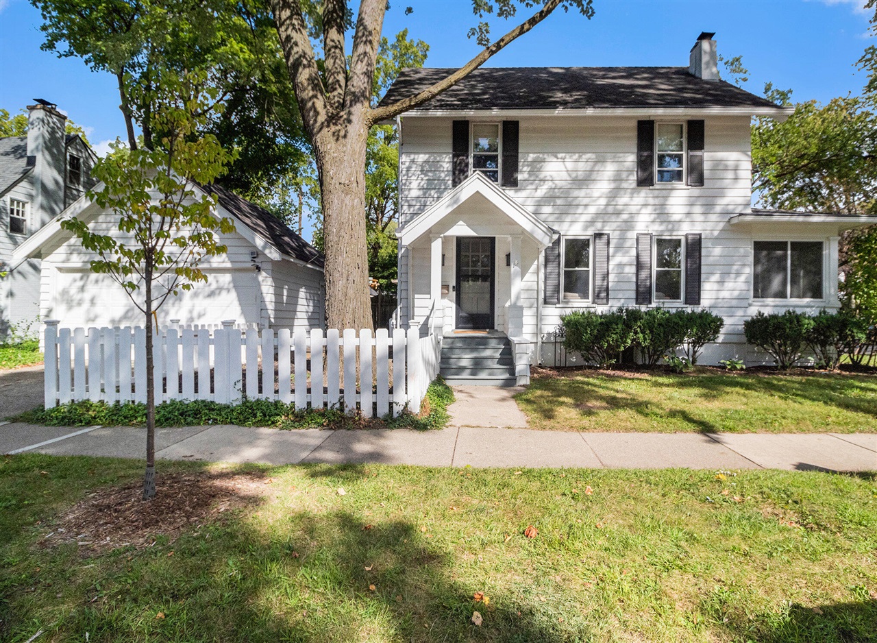Granger Ave, Ann Arbor, MI 48104