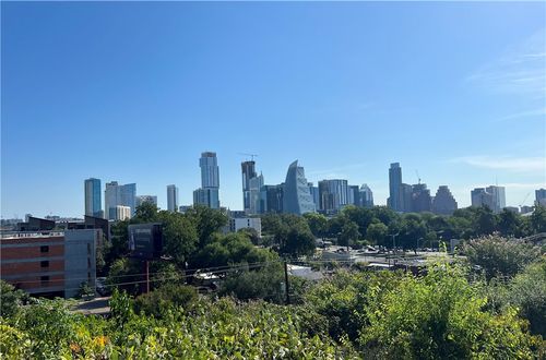 apt-240-1501 Barton Springs Rd, Austin, TX, 78704-1076 | Card Image