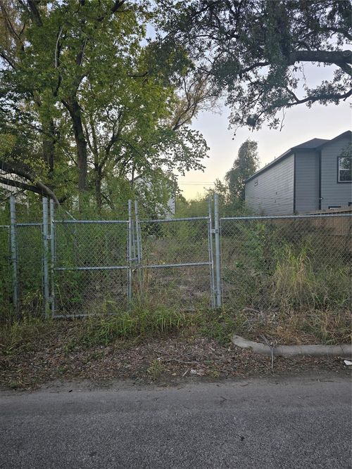 3412 Bremond St, Houston, TX, 77004-2105 | Card Image