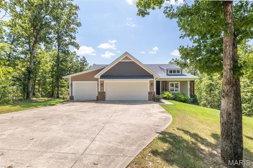 223 Timber Way Dr, Poplar Bluff, MO, 63901-3502 | Card Image
